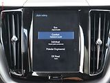 Volvo XC60 (2018) 2.0 T6 4x4, AT, navi, LED - náhled 14