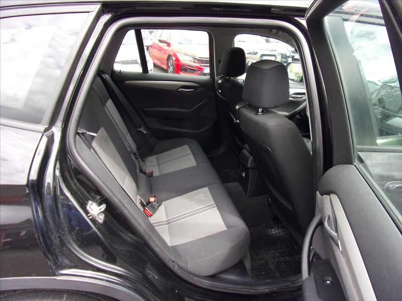 BMW X1 2,0 d xDrive - fotka 10 z 21