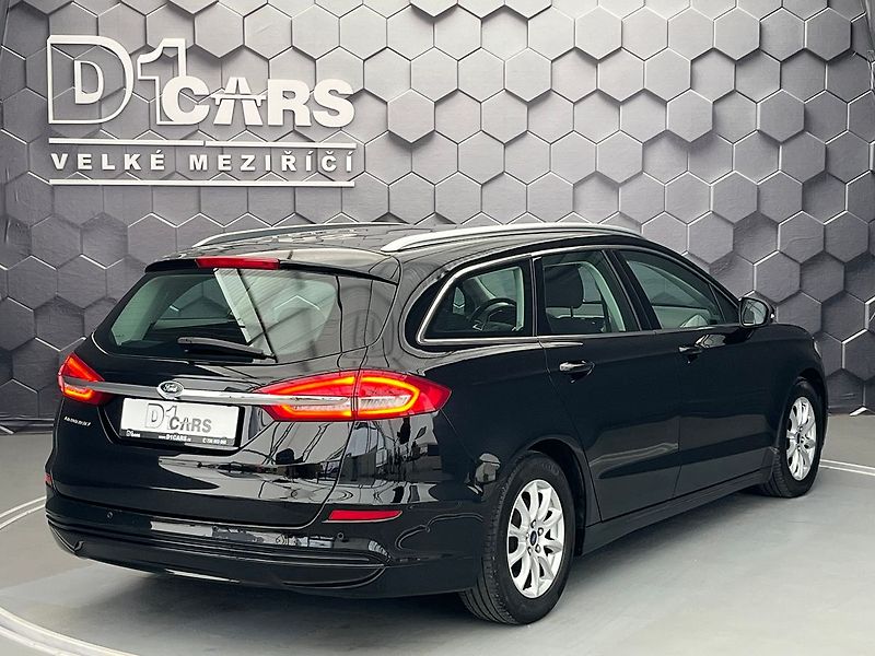 Ford Mondeo 2.0 TDCi Titanium manuál Cebia - fotka 4 z 49