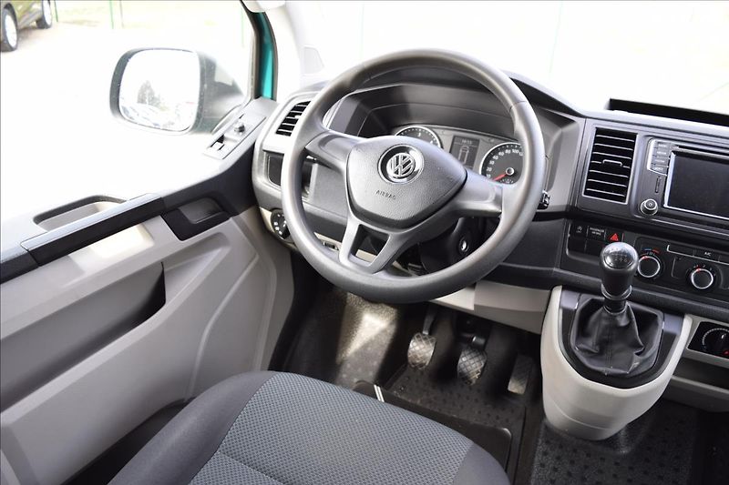 Volkswagen Transporter 2,0 TDI 110KW KLIMA TAŽNÉ NAVI - fotka 30 z 48