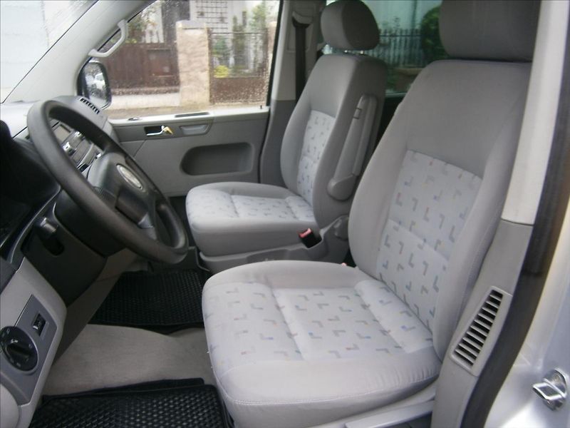 Volkswagen Multivan 1,9 TDI  77KW - fotka 12 z 14