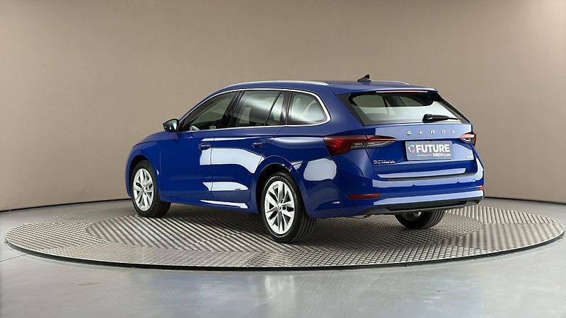 Škoda Octavia 1.5 TSI E-Tec DSG Style Combi - fotka 2 z 30