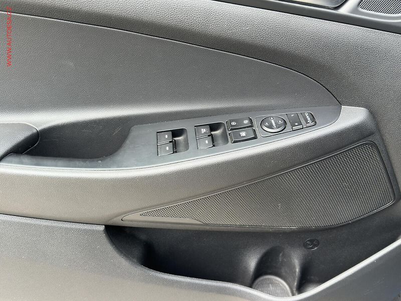 Hyundai Tucson (2016) 2.0 CRDi 4x4, ČR, AC, výhřev - fotka 11 z 21