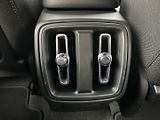 Volvo XC40 2.0  B4 Momentum Pro - náhled 30