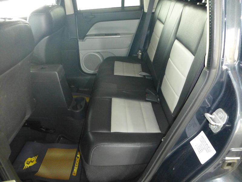 Jeep Compass (2008) 2,0CRDI*VYHŘ.SED*TAŽNÉ*ALU*4X4 - fotka 13 z 23