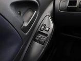 Toyota Yaris (2003) 1.0 VVT-i, Automat, nová STK - náhled 13