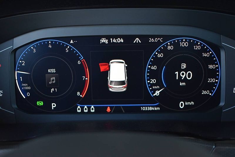 Volkswagen Touran (2023) 1.5TSI 110kW DSG, LED - fotka 20 z 26