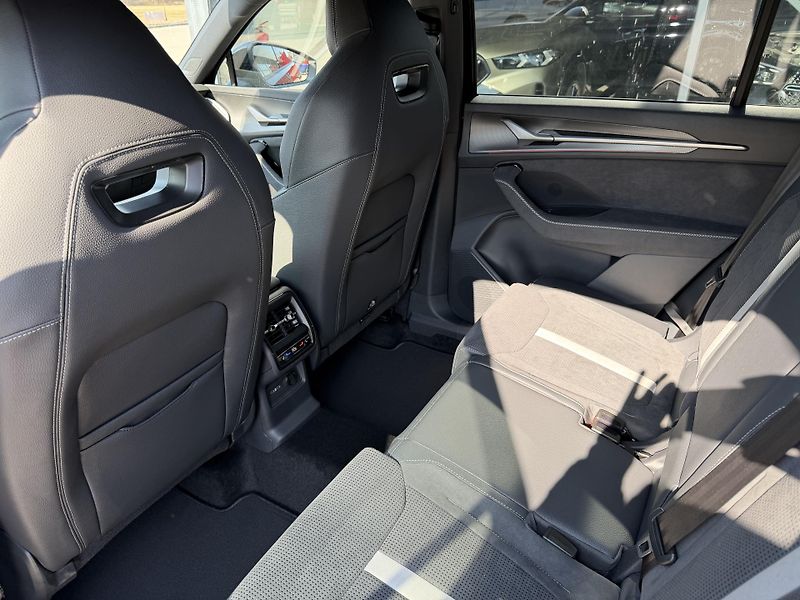 Škoda Kodiaq (2026) 2.0TDI 142kW 4X4 SPORT R19 HUD - fotka 22 z 47