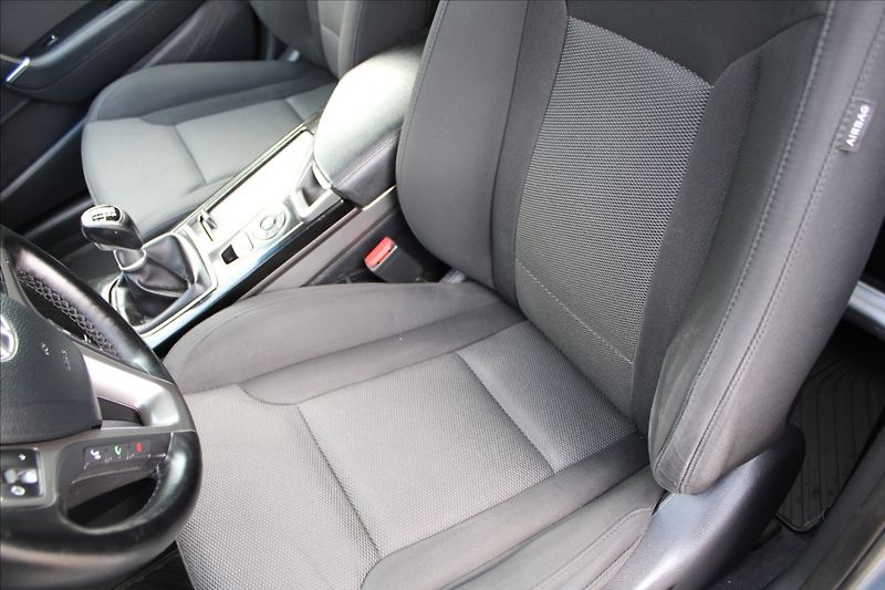 Hyundai i40 1,7 CRDi  ČR,EXPERIENCE - fotka 23 z 29