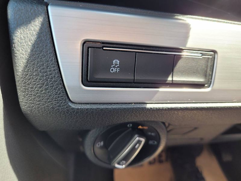 Volkswagen California (2024) Beach 2.0 TDI DSG 7míst - fotka 27 z 100