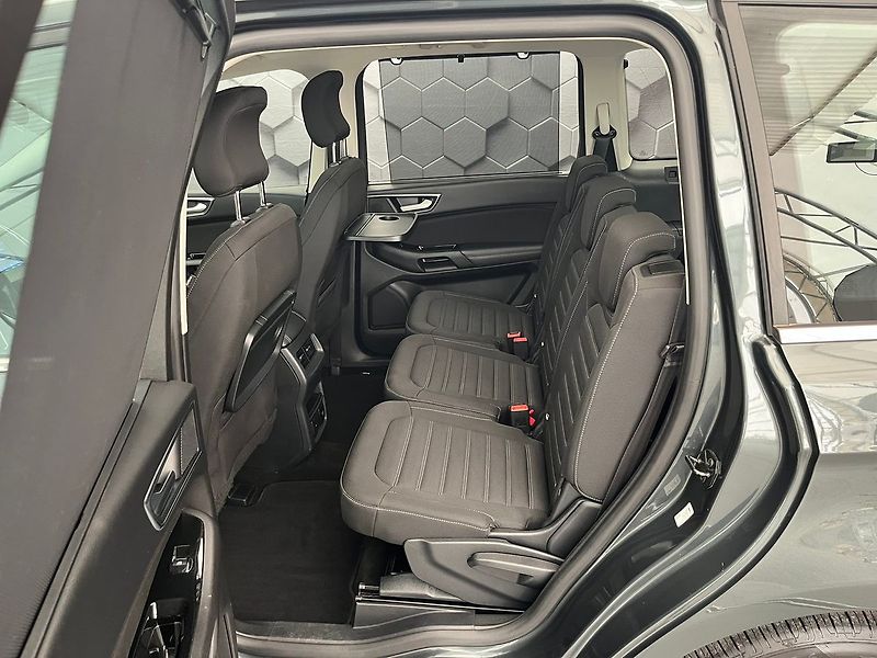 Ford Galaxy 2,0 140kW Titanium AWD 7míst - fotka 24 z 70