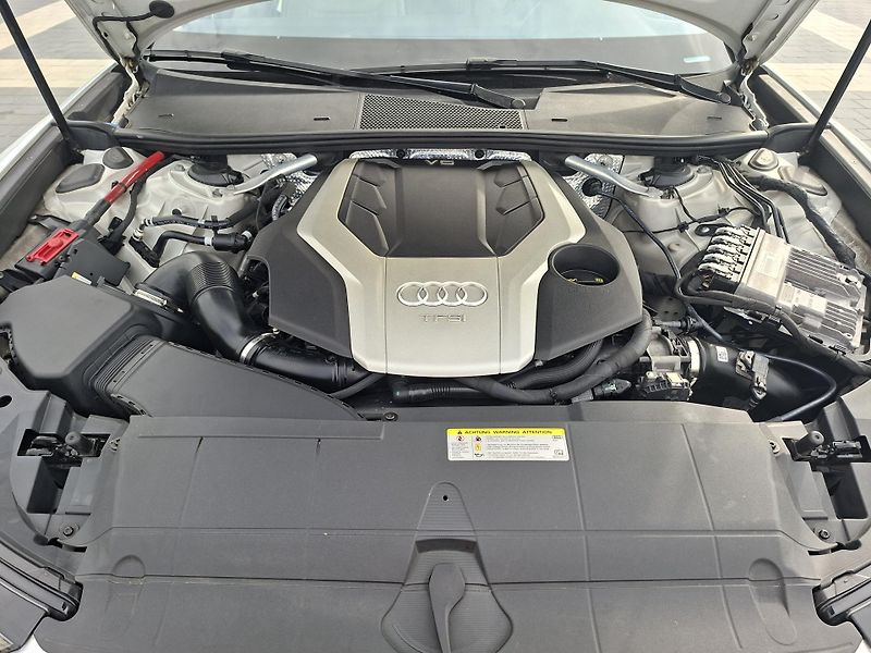 Audi A6 Avant (2019) - fotka 18 z 27