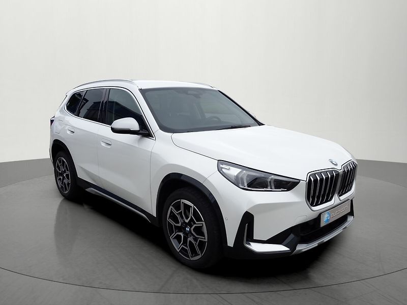 BMW X1 23d xDrive xLine ČR DPH - fotka 6 z 28