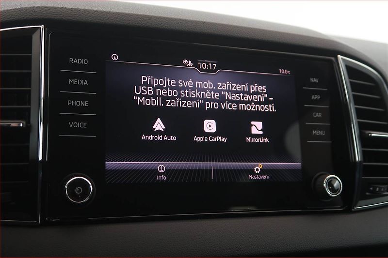 Škoda Karoq (2021) 2.0 TDI - fotka 15 z 20