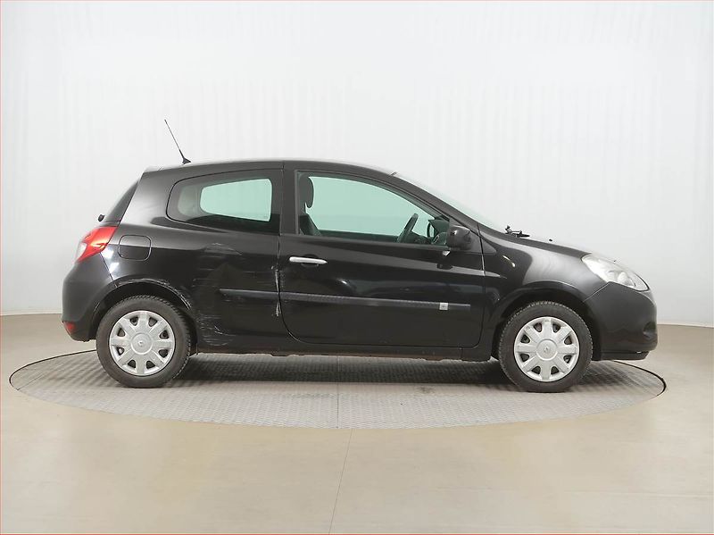 Renault Clio (2011) 1.2 16V , nová STK, Klima - fotka 6 z 6