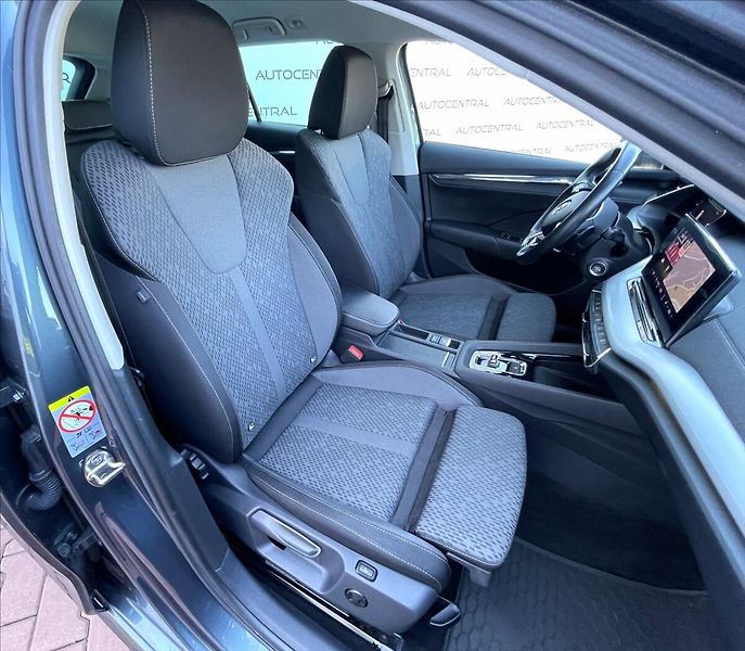 Škoda Octavia 2,0 TDi.DSG.110kW.FirstEdition - fotka 27 z 29
