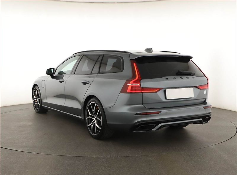 Volvo V60 (2020) T8 Polestar - fotka 4 z 20