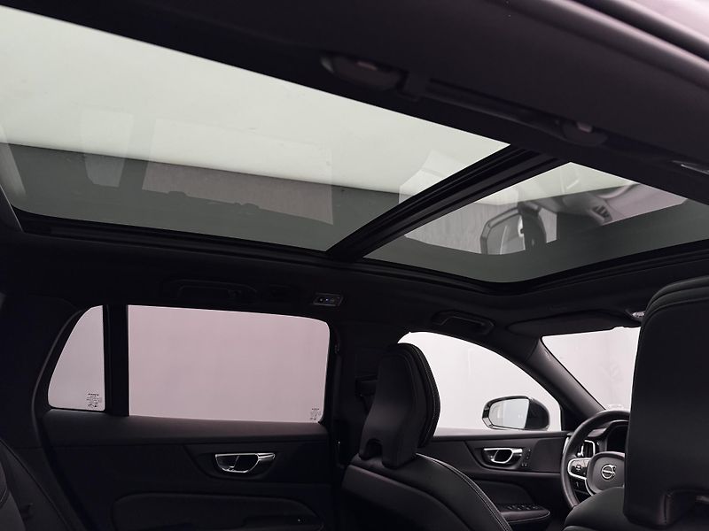 Volvo V60 T4 R-DESIGN AUT - fotka 22 z 47