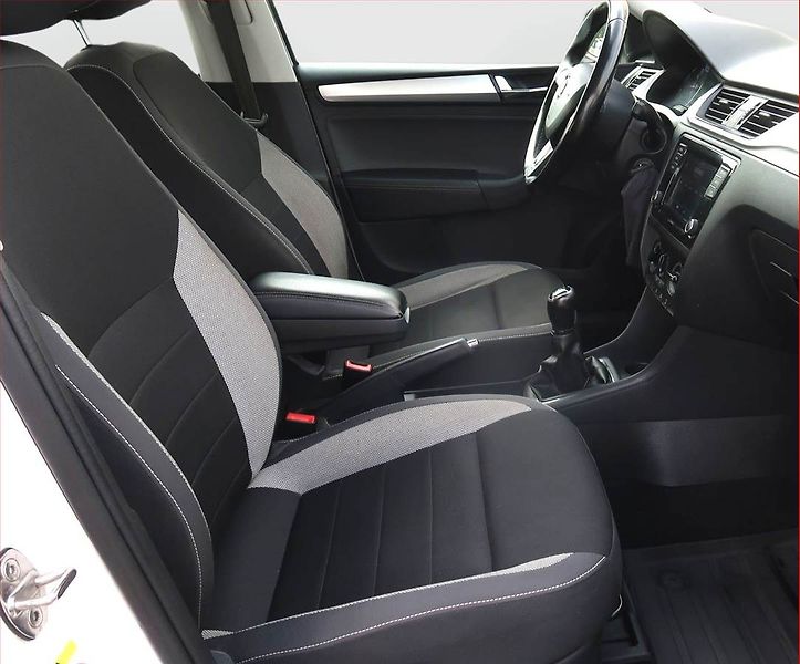 Škoda Rapid (2018) Spaceback 1.0 TSI, Serv.kniha - fotka 7 z 11