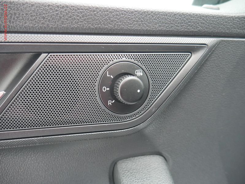 Škoda Fabia (2021) 1.0 TSi, 2.maj,ČR, Ambition - fotka 16 z 23