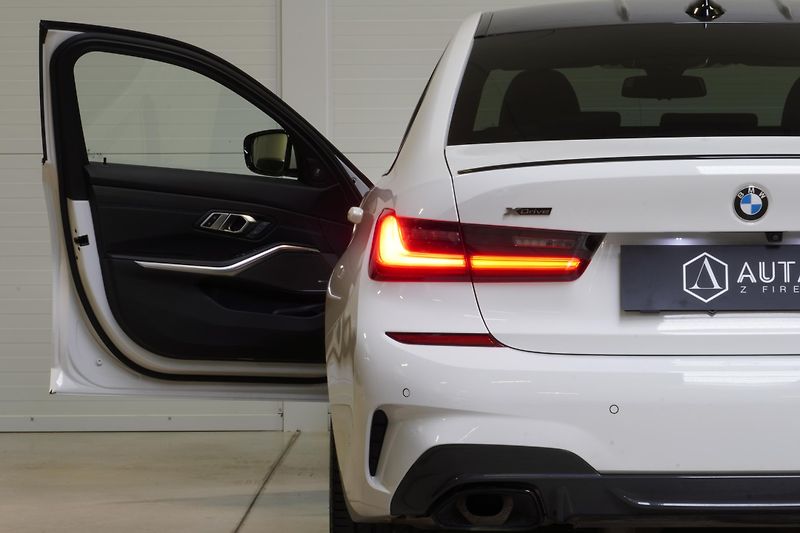 BMW Řada 3 M340XD,HUD,H/K,CARBON STŘECHA - fotka 12 z 40