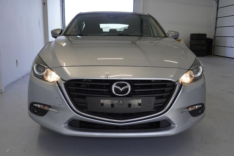 Mazda 3 2,0I SKYACTIV-G - fotka 2 z 25