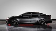 Nissan Maxima jako přilba Kylo Rena.