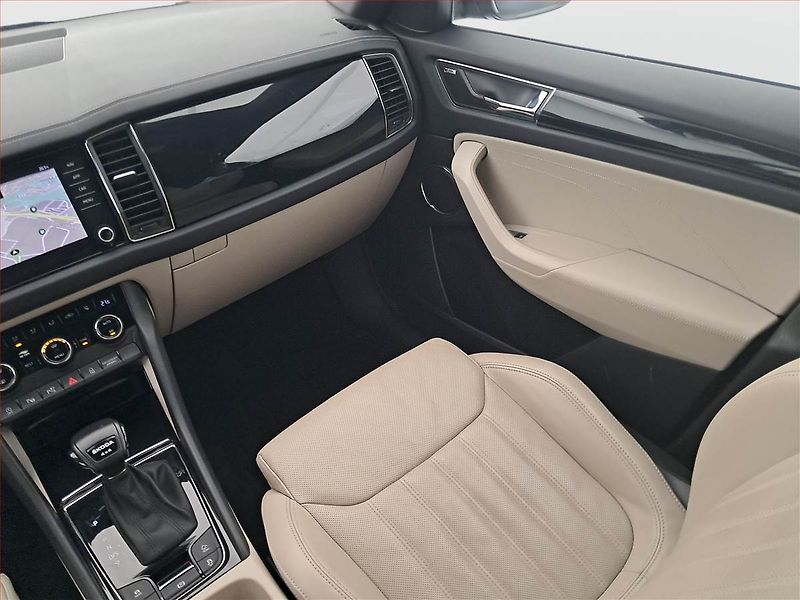 Škoda Kodiaq (2023) Laurin&Klement 2.0 TDI - fotka 8 z 23