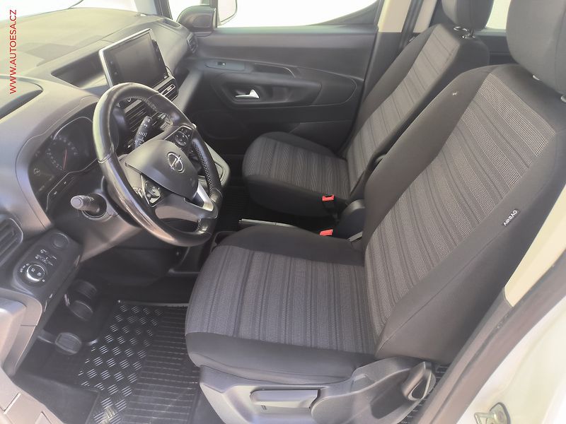 Opel Combo (2022) 1.5CDTi, 1.maj,ČR, Elegance - fotka 9 z 19