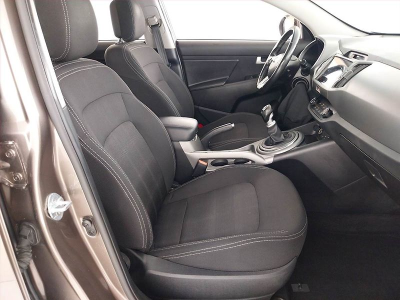 Kia Sportage (2015) 1.7 CRDi, Serv.kniha, Xenony - fotka 9 z 19