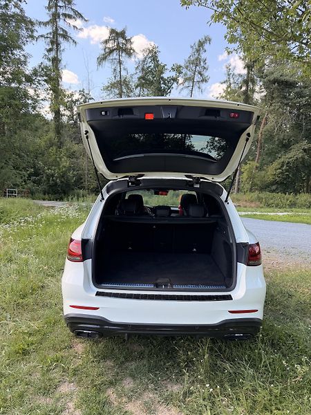 Mercedes-Benz CLC (2022) Mercedes-Benz GLC 300 2022 - fotka 7 z 19