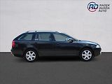Škoda Octavia 1,6 MPI  TAŽNÉ,ELEGANCE - náhled 3