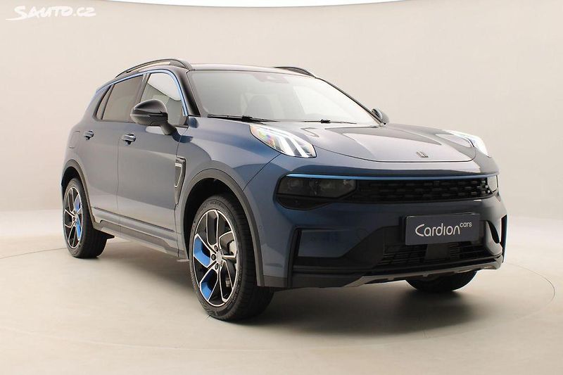 Lynk & Co 01 PHEV DCT AUT 1.maj.  - fotka 14 z 69