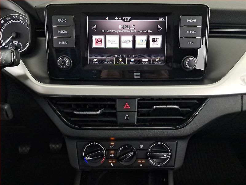 Škoda Scala (2020) Ambition 1.0 TSI, ČR,1.maj - fotka 12 z 16