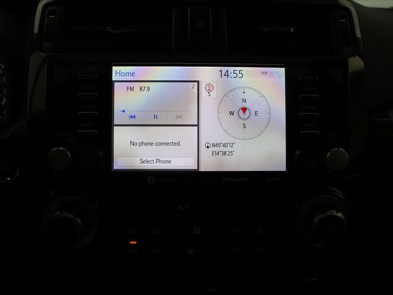 Toyota 4Runner 4,0 L V6 202kW 4WD AUT LED - fotka 18 z 28