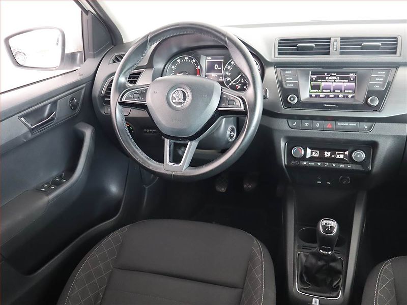 Škoda Fabia (2016) 1.2 TSI, Tempomat - fotka 7 z 19
