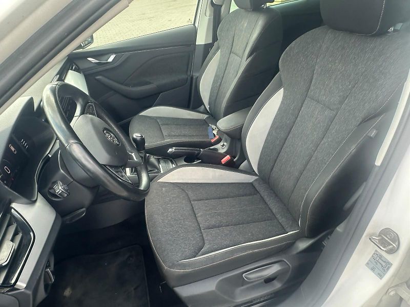 Škoda Scala (2019) 1.6TDi, 85KW - fotka 24 z 32