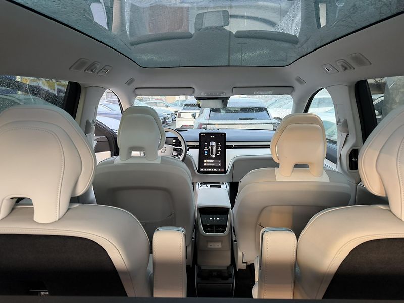 Volvo EX90 6MÍSTNÉ PLUS Single Motor RWD - fotka 8 z 19