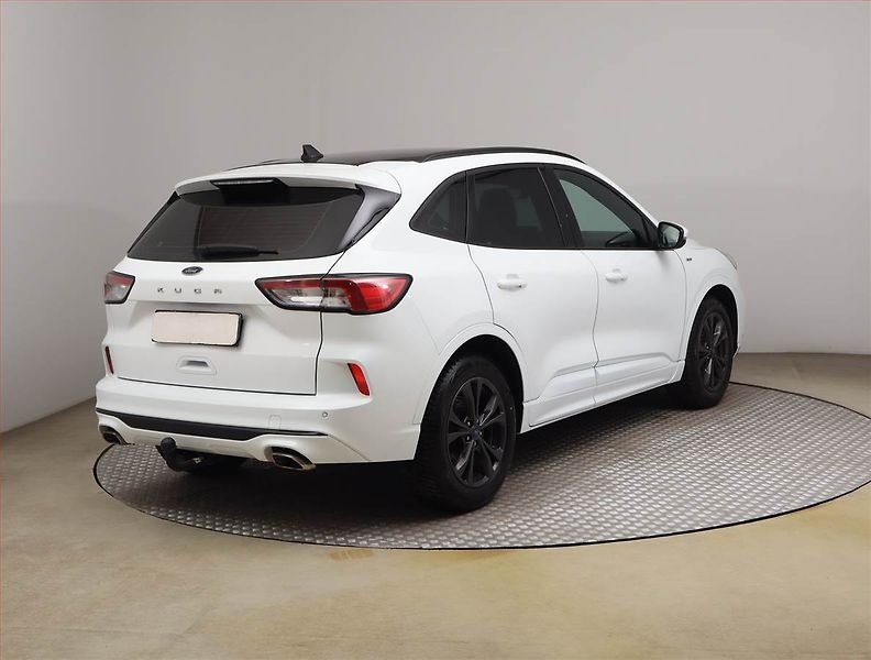 Ford Kuga (2020) 2.0 TDCi, Serv.kniha, Navi - fotka 5 z 24