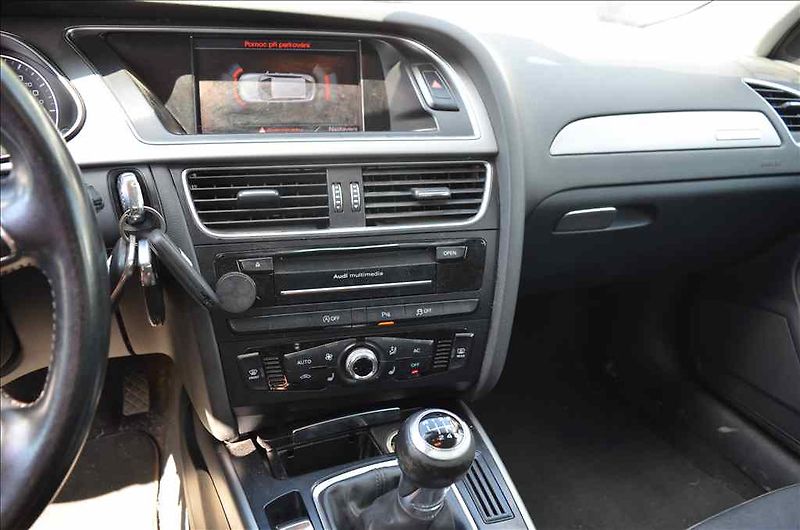 Audi A4 (2014) 2,0 TDI - fotka 19 z 22