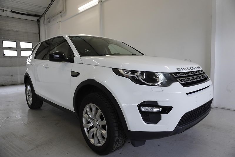Land Rover Discovery Sport 2.0D 177kW 4x4 AUTOMAT - fotka 3 z 29
