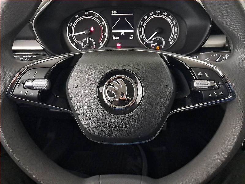 Škoda Fabia (2023) Ambition 1.0 TSI, Serv.kniha - fotka 14 z 15