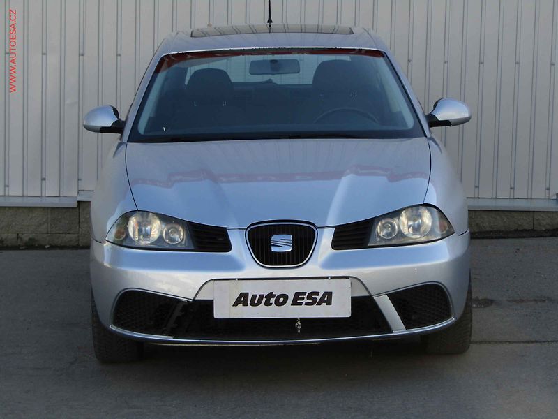 Seat Ibiza (2006) 1.4 i, AC, TZ, temp - fotka 2 z 15
