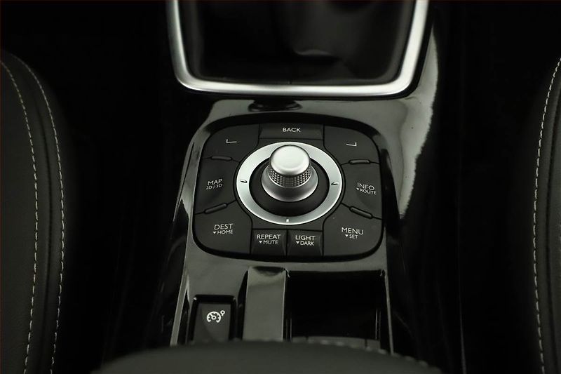 Renault Laguna (2011) 2.0 dCi, Serv.kniha, po STK - fotka 10 z 14