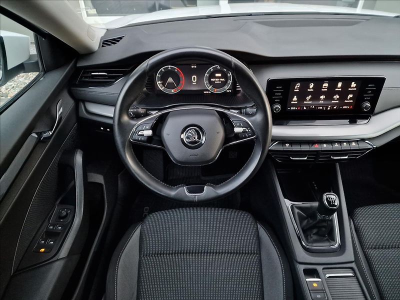Škoda Octavia 2.0TDI Combi, původ ČR,1.Maj. - fotka 12 z 50