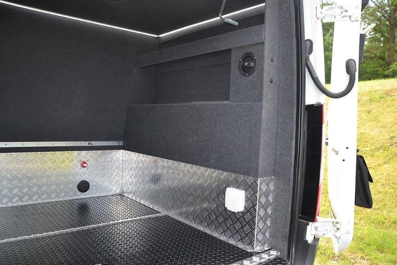 Mercedes-Benz 317 CDi   Camper , vestavba - fotka 17 z 49