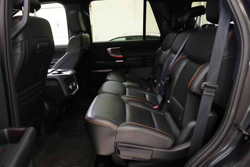 Ford Expedition - fotka 27 z 30