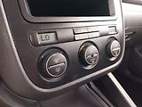 Volkswagen Golf (2009) 1.9 TDI, po STK, plně pojízdný - náhled 13