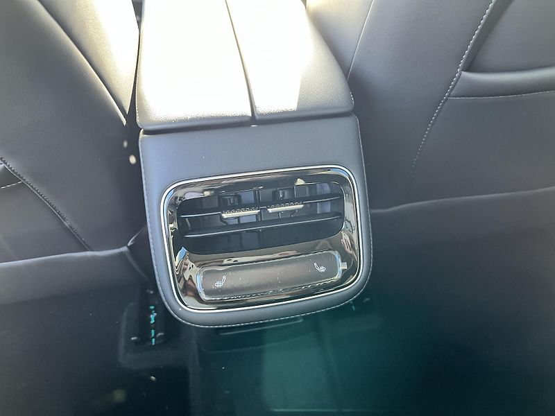 Chery Tiggo 8 (2026) 1,6 ICE UNIQUE AKCE! - fotka 21 z 39