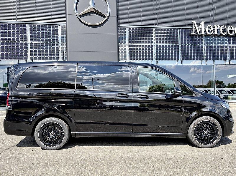 Mercedes-Benz Třídy V (2026) 300d EXCLUSIVE AMG 4M L AIR - fotka 10 z 36